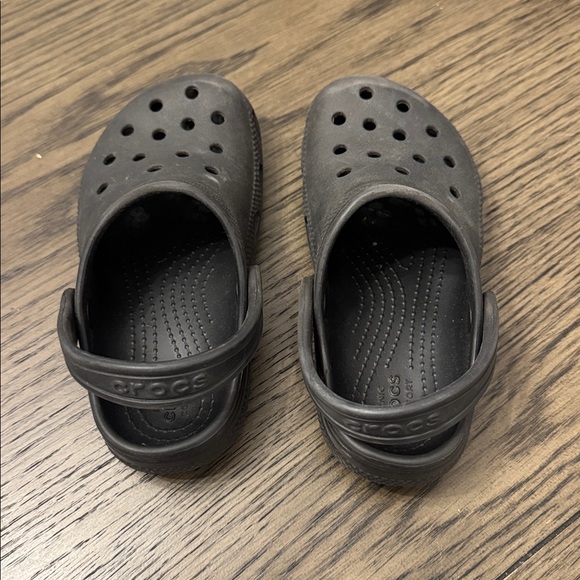 Crocs - Picture 2 of 3